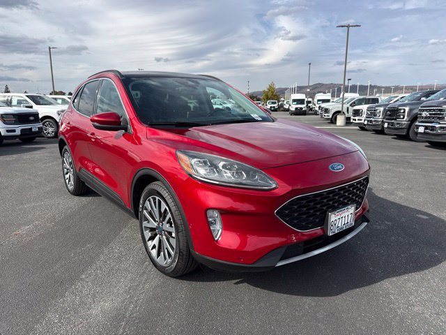 Certified 2020 Ford Escape Titanium w/ Titanium Premium Package 2.0 AWD/4WD image 4