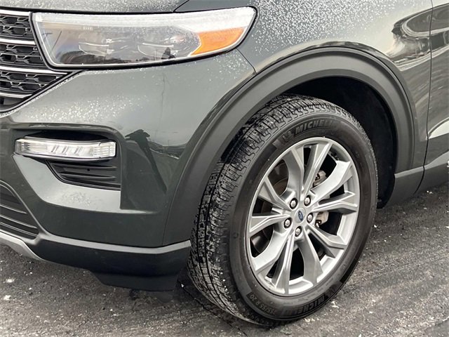 Certified 2022 Ford Explorer XLT w/ Equipment Group 202A image 9