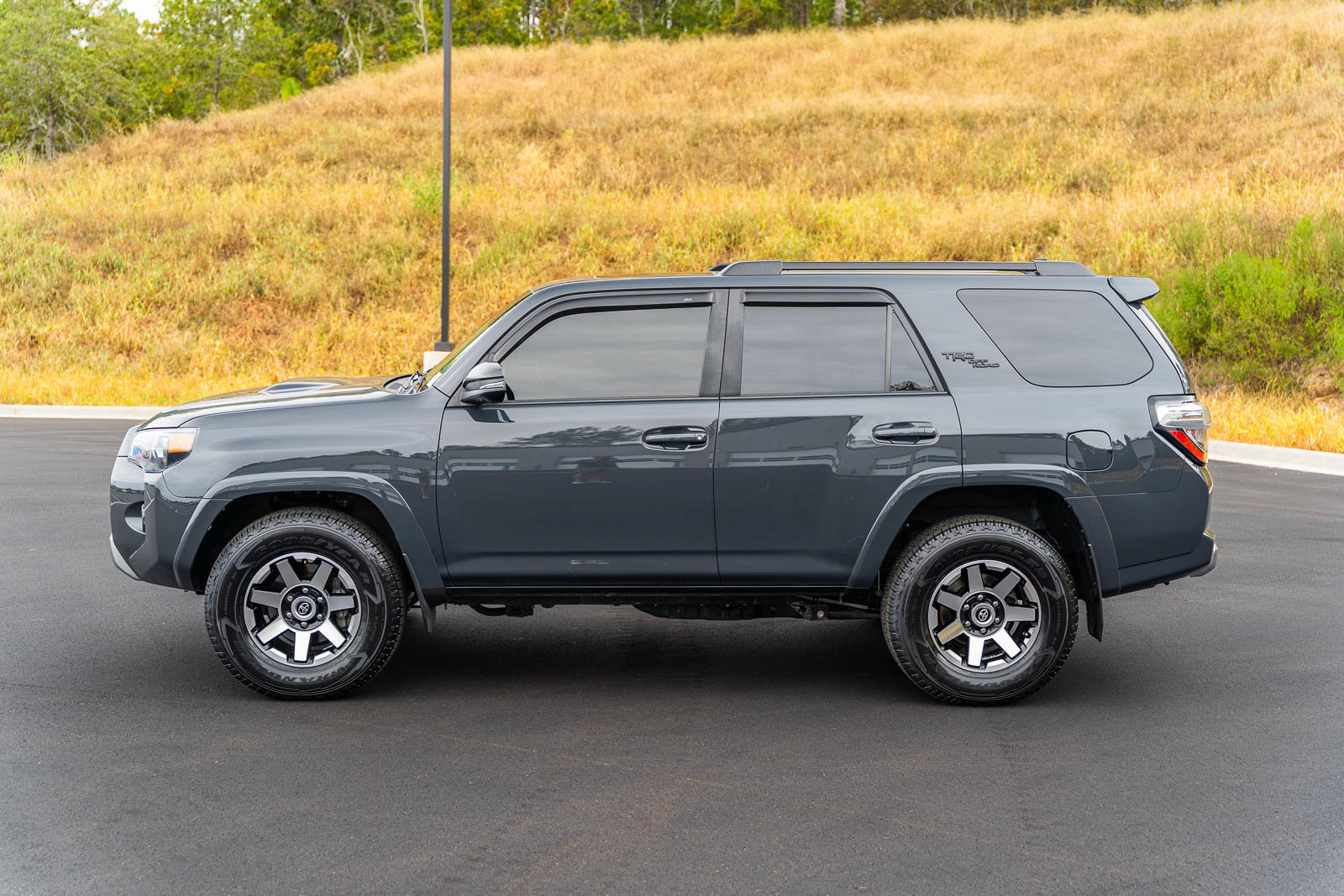 Used 2024 Toyota 4Runner TRD Off-Road Premium w/ Off Road Premium Plus Package AWD/4WD image 6