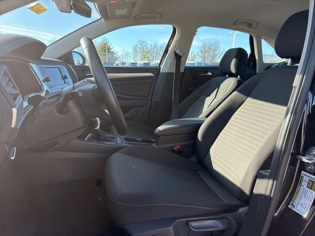 Used 2024 Volkswagen Jetta S image 17