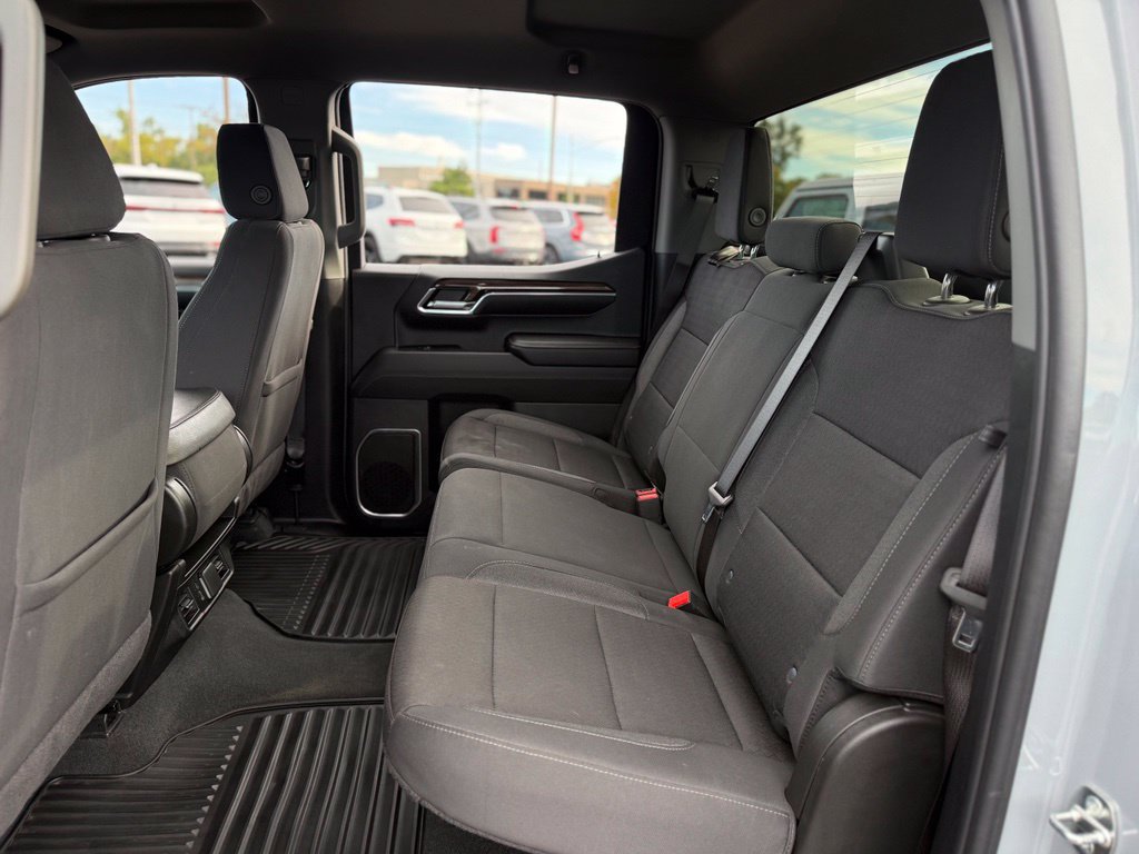 Used 2024 Chevrolet Silverado 1500 LT AWD/4WD image 14