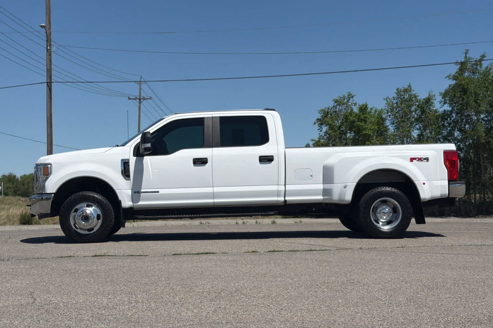 Certified 2022 Ford F350 XL w/ STX Appearance Package AWD/4WD image 5
