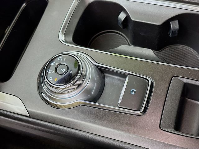 Certified 2017 Ford Fusion SE w/ Equipment Group 202A image 24