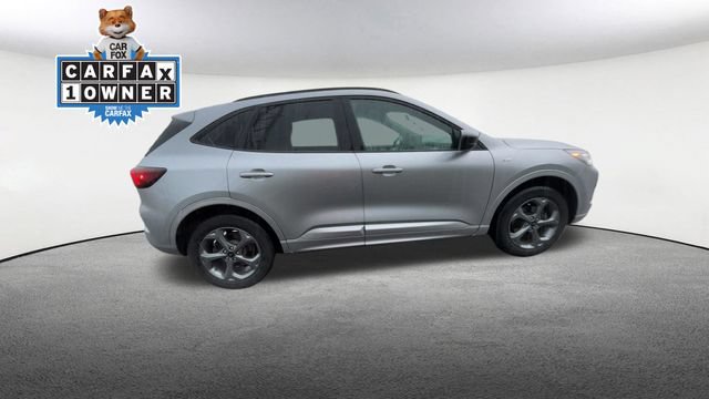 Certified 2024 Ford Escape ST-Line w/ Tech Pack #1 AWD/4WD image 10