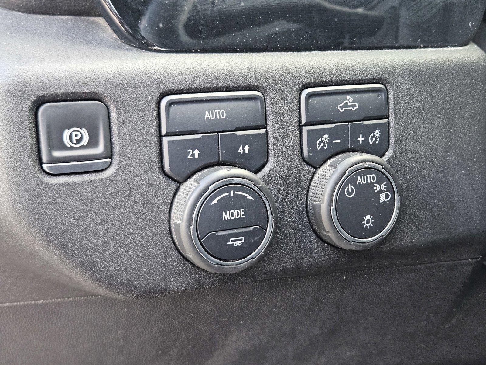 Used 2024 Chevrolet Silverado 1500 LT AWD/4WD image 16