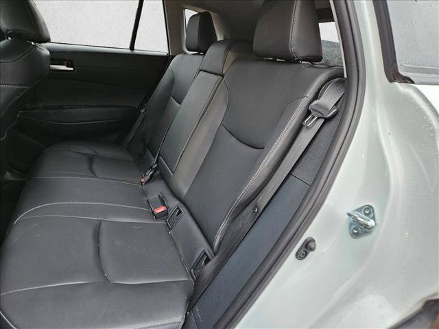 Used 2023 Toyota Corolla Cross XLE w/ Convenience Package FWD image 15