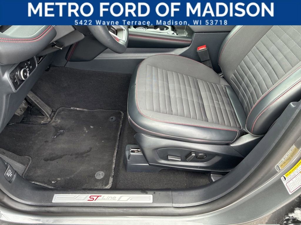 Certified 2025 Ford Explorer ST-Line image 11