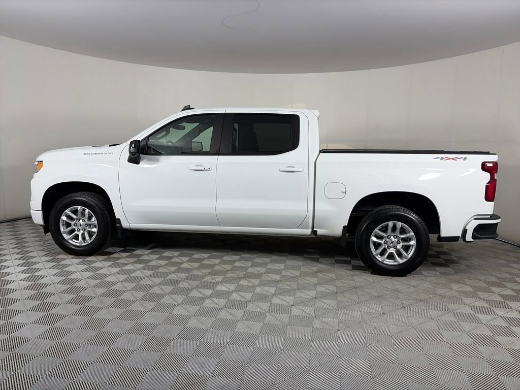 Used 2022 Chevrolet Silverado 1500 RST w/ Convenience Package II image 2
