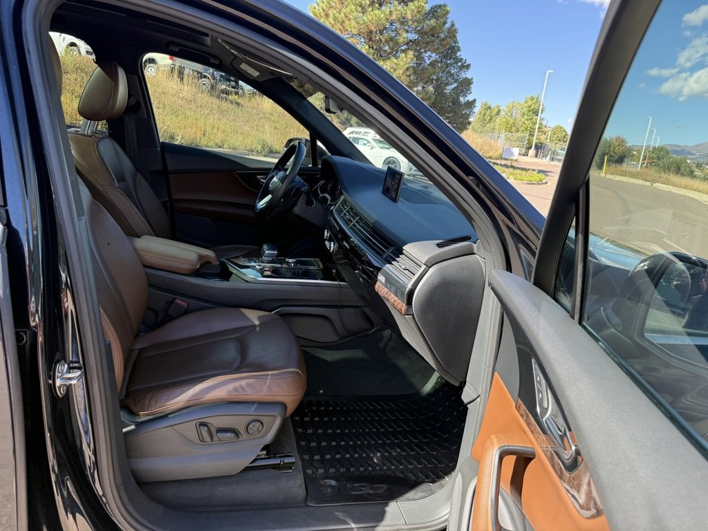 Used 2017 Audi Q7 3.0T Premium Plus image 28