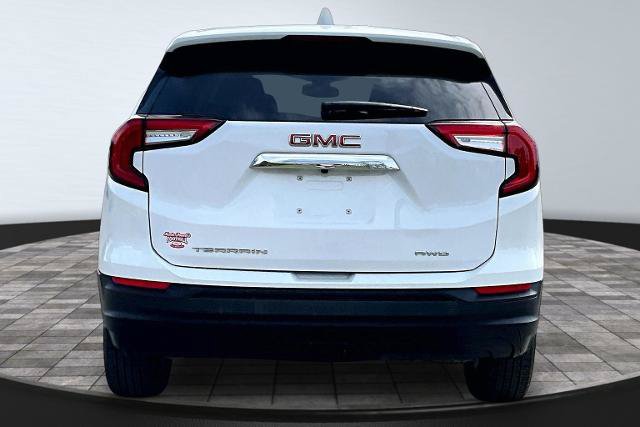 Used 2024 GMC Terrain SLE AWD/4WD image 4