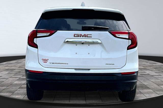 Used 2024 GMC Terrain SLE AWD/4WD image 4