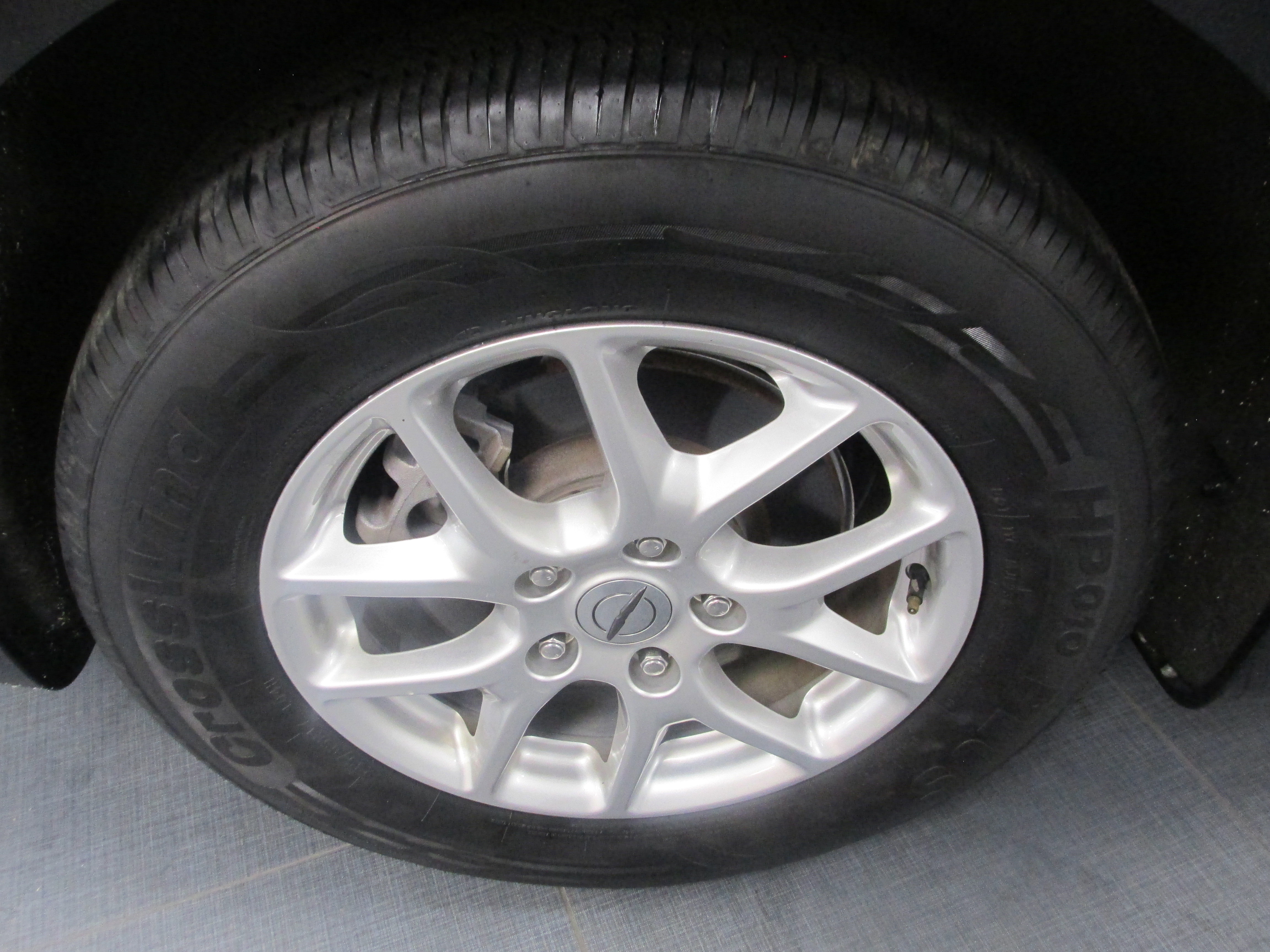 Used 2023 Chrysler Pacifica Touring-L FWD image 16