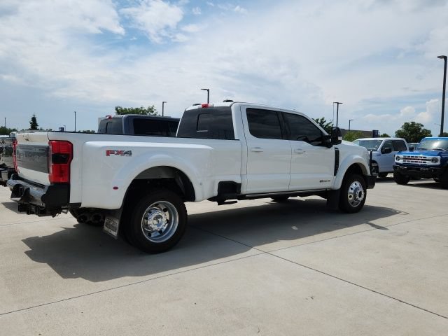Certified 2026 Ford F450 Platinum w/ FX4 Off-Road Package AWD/4WD image 3
