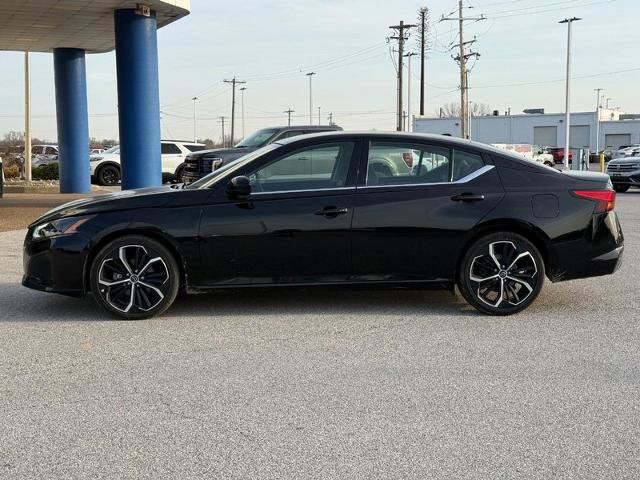 Used 2025 Nissan Altima 2.5 SR FWD video 2