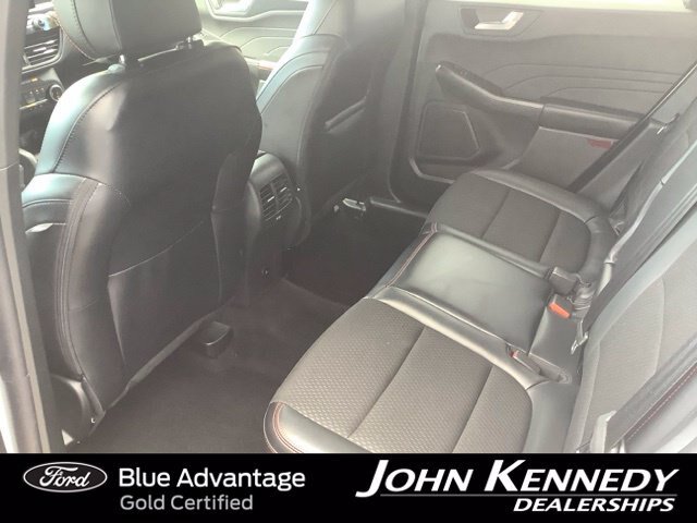 Certified 2025 Ford Escape ST-Line Select AWD/4WD image 31