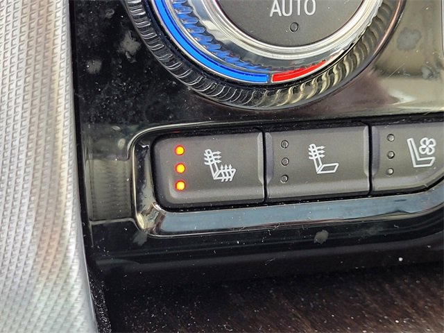 Used 2022 GMC Yukon XL Denali w/ Denali Ultimate Package image 25