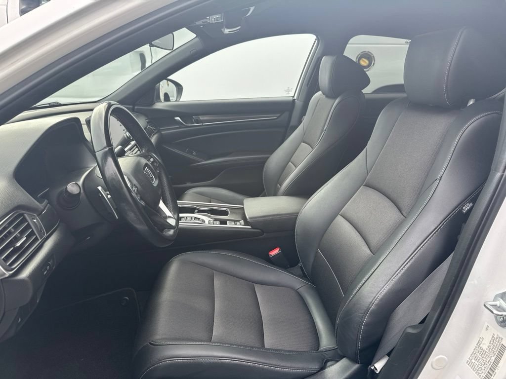 Used 2022 Honda Accord Sport image 6