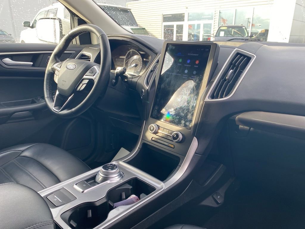 Certified 2024 Ford Edge SEL image 7