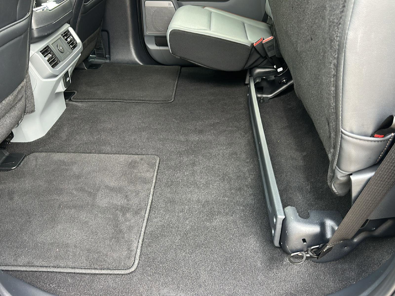 Certified 2025 Ford F150 Lariat w/ Equipment Group 501A Mid image 23