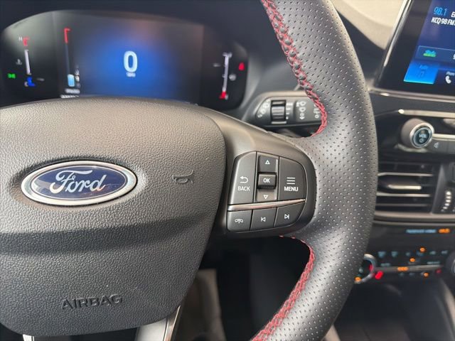 Certified 2025 Ford Escape ST-Line Select AWD/4WD image 27