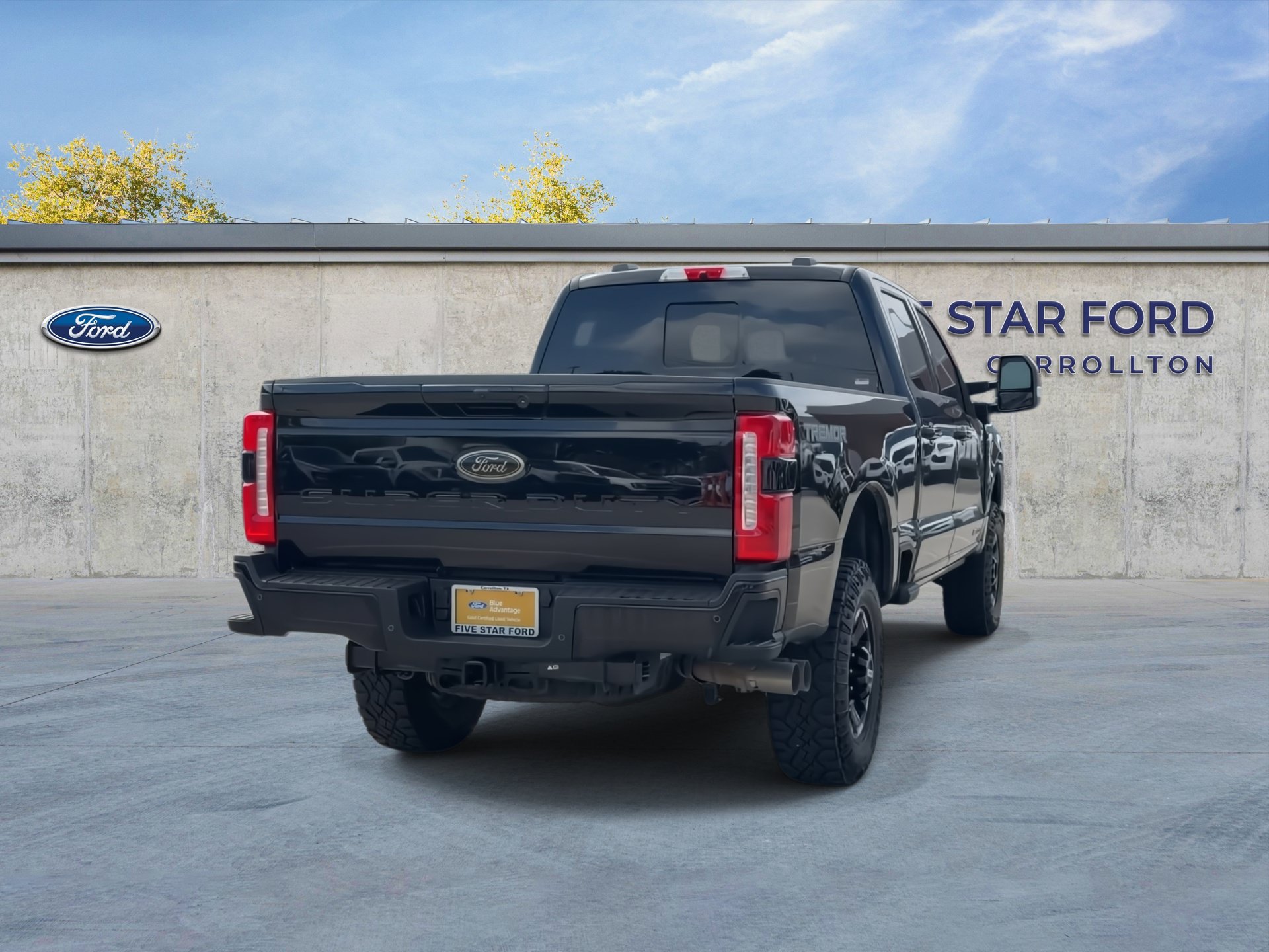 Certified 2025 Ford F250 Lariat w/ Tremor Off-Road Package AWD/4WD image 7