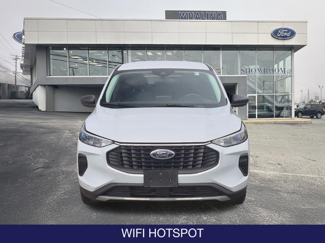 Certified 2025 Ford Escape Active FWD image 2