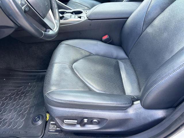 Used 2024 Toyota Camry XLE w/ Navigation Package FWD image 20