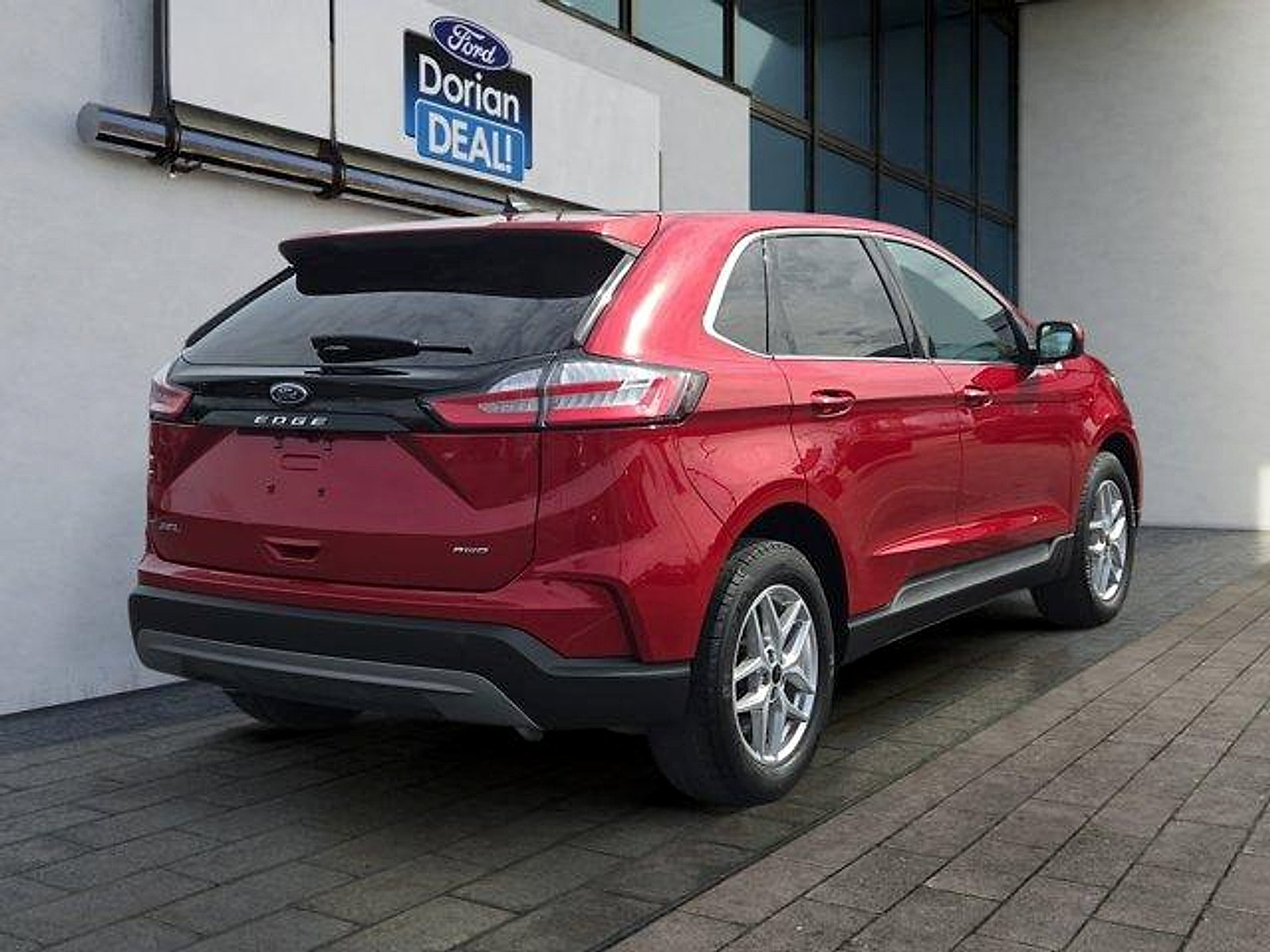 Certified 2023 Ford Edge SEL w/ Convenience Package AWD/4WD image 3