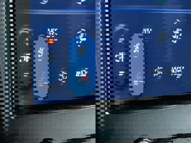 Certified 2024 Ford Edge SEL w/ Convenience Package image 24