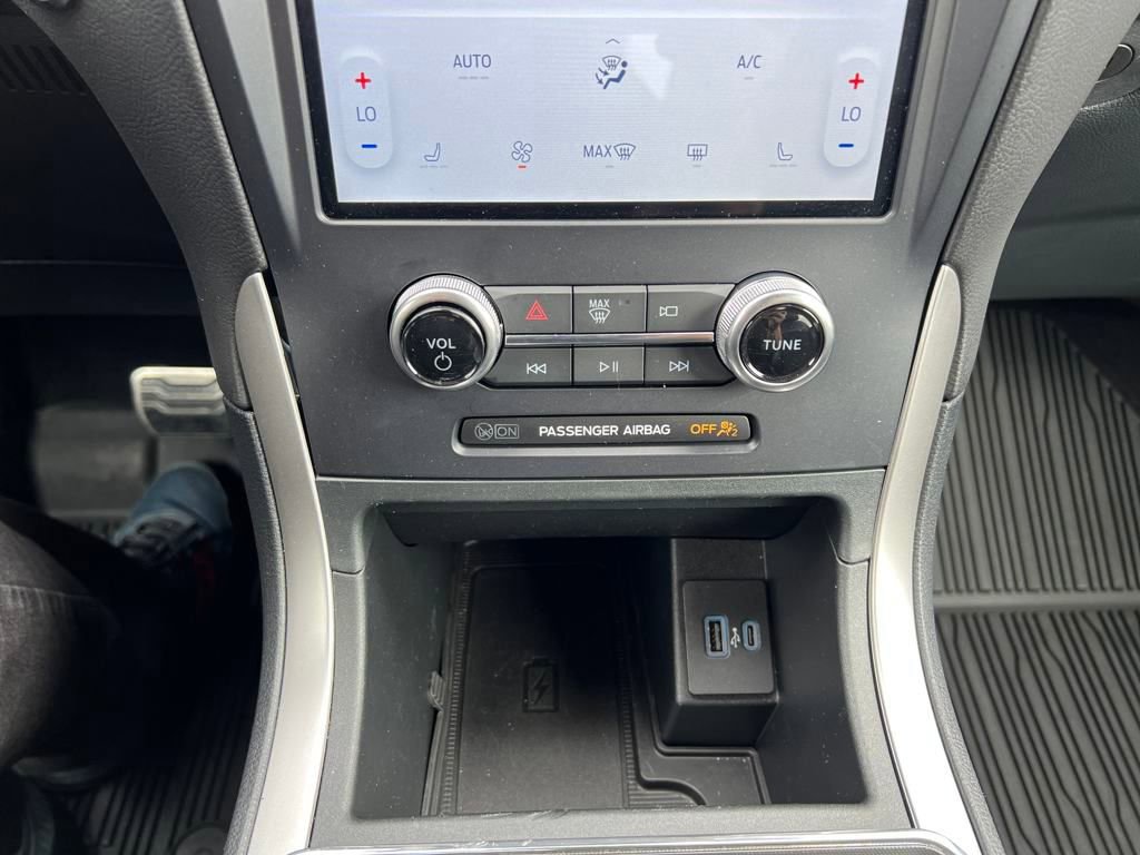 Certified 2024 Ford Edge ST-Line image 28