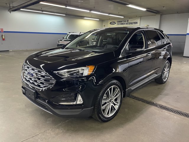 Certified 2023 Ford Edge Titanium w/ Class II Trailer Tow Package AWD/4WD image 3
