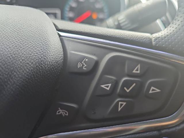 Used 2021 Chevrolet Malibu LT FWD image 17