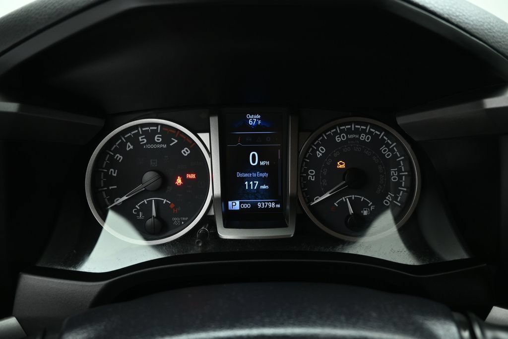 Used 2021 Toyota Tacoma SR5 w/ Trail Edition AWD/4WD image 12