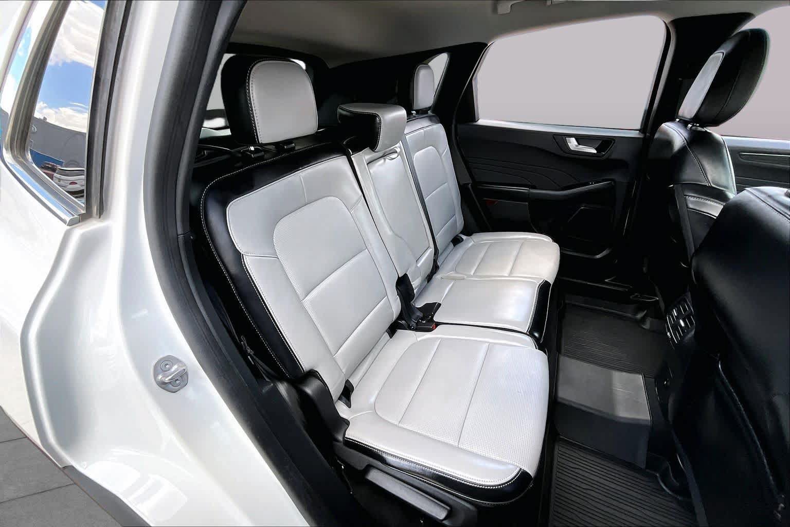 Certified 2023 Ford Escape Platinum AWD/4WD image 19