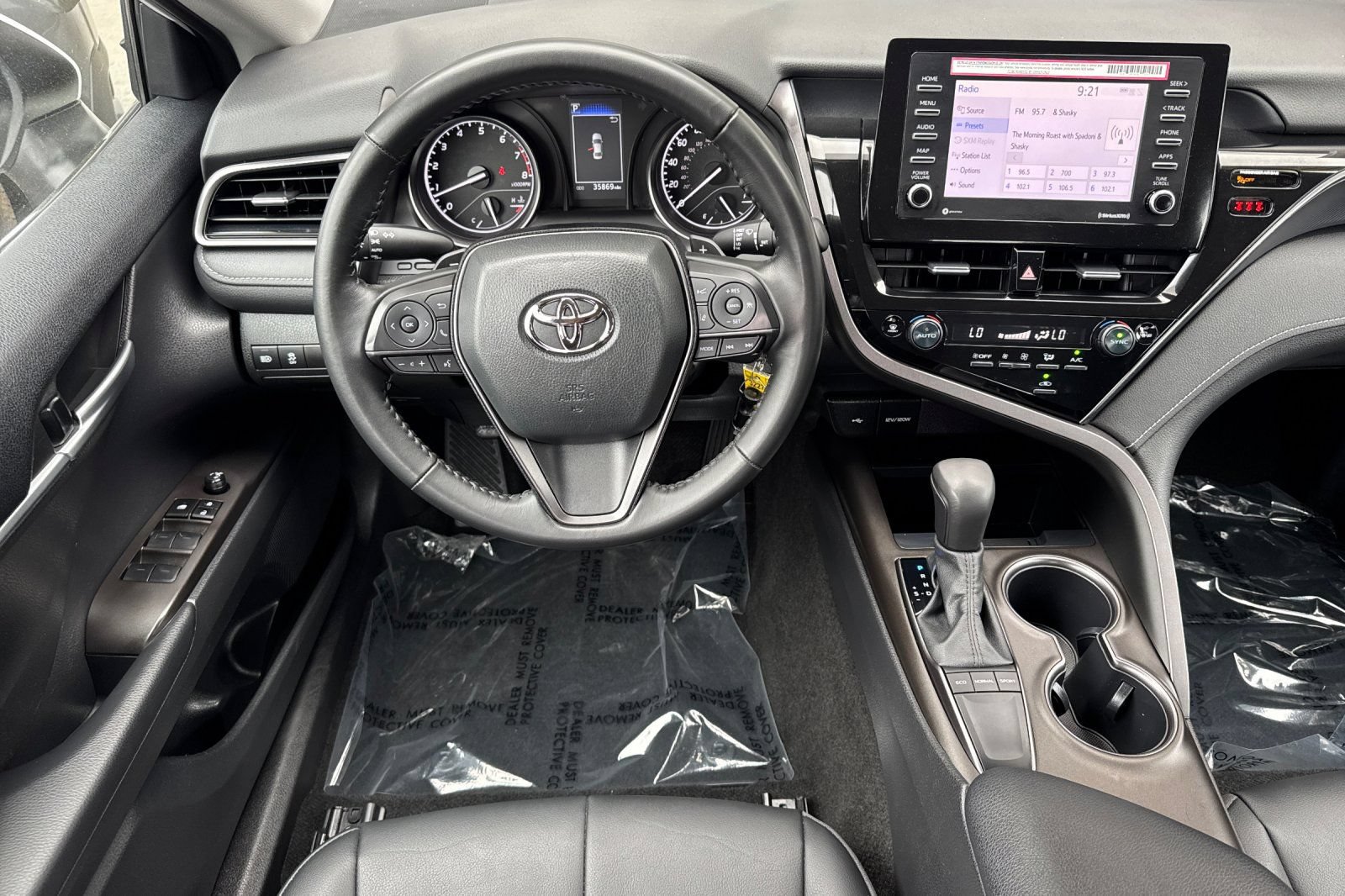 Used 2024 Toyota Camry SE FWD image 15