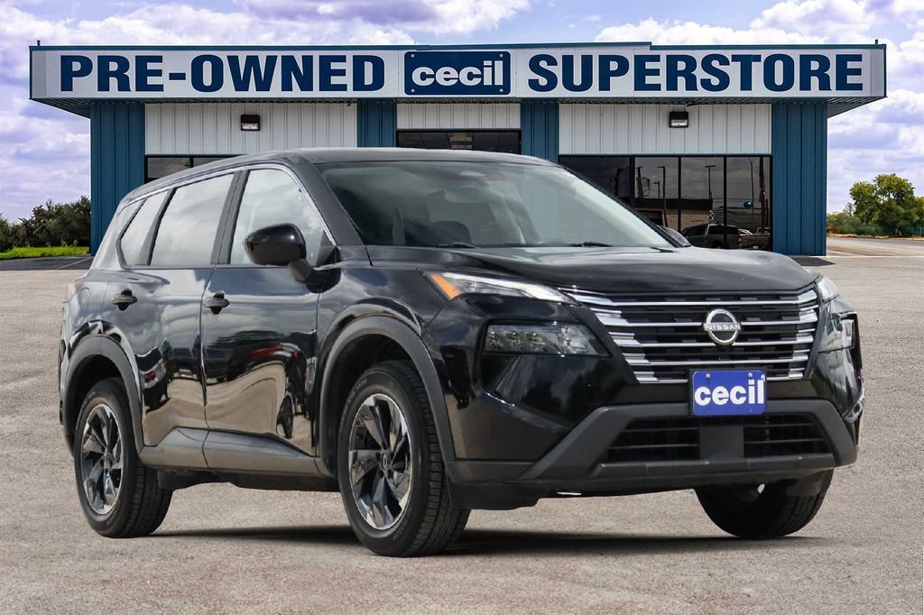 Used 2024 Nissan Rogue SV