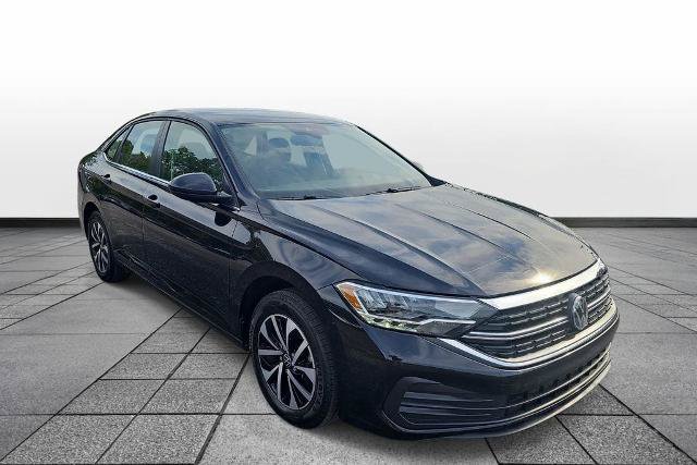 Used 2024 Volkswagen Jetta S FWD image 3