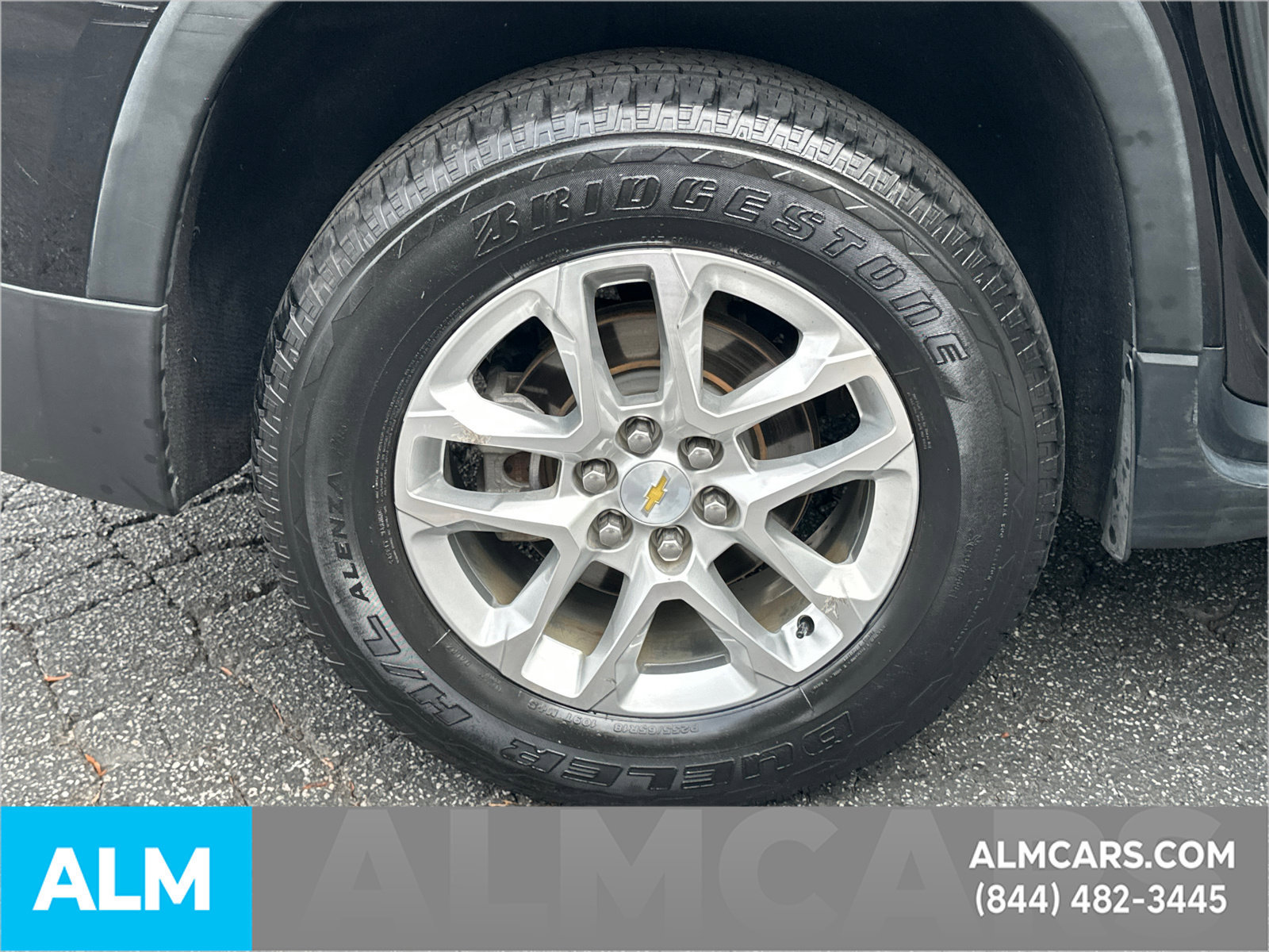 Used 2018 Chevrolet Traverse LT FWD image 20