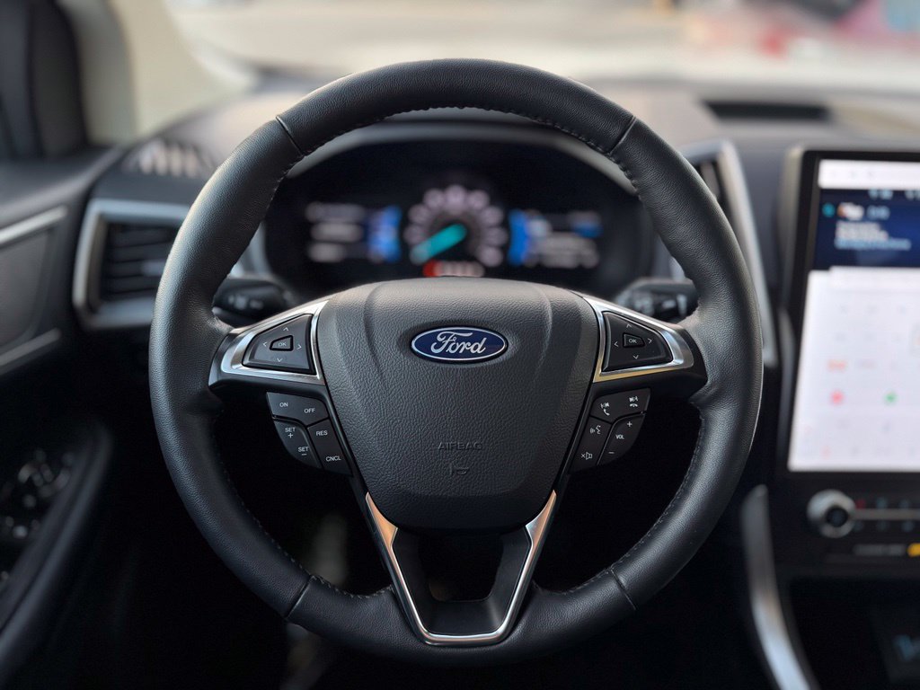 Certified 2024 Ford Edge SEL w/ Convenience Package AWD/4WD image 36