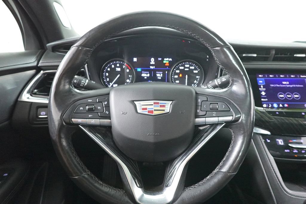 Used 2020 Cadillac XT6 Premium Luxury image 15