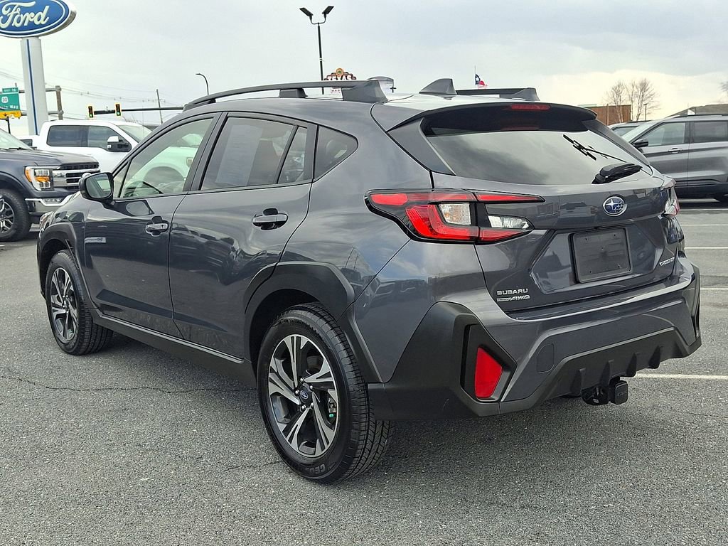 Used 2024 Subaru Crosstrek 2.0i Premium image 2