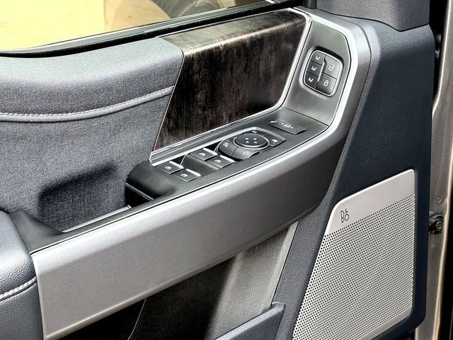 Certified 2025 Ford F250 Lariat w/ Chrome Package AWD/4WD image 9