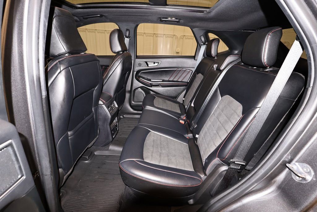 Certified 2023 Ford Edge ST-Line image 19