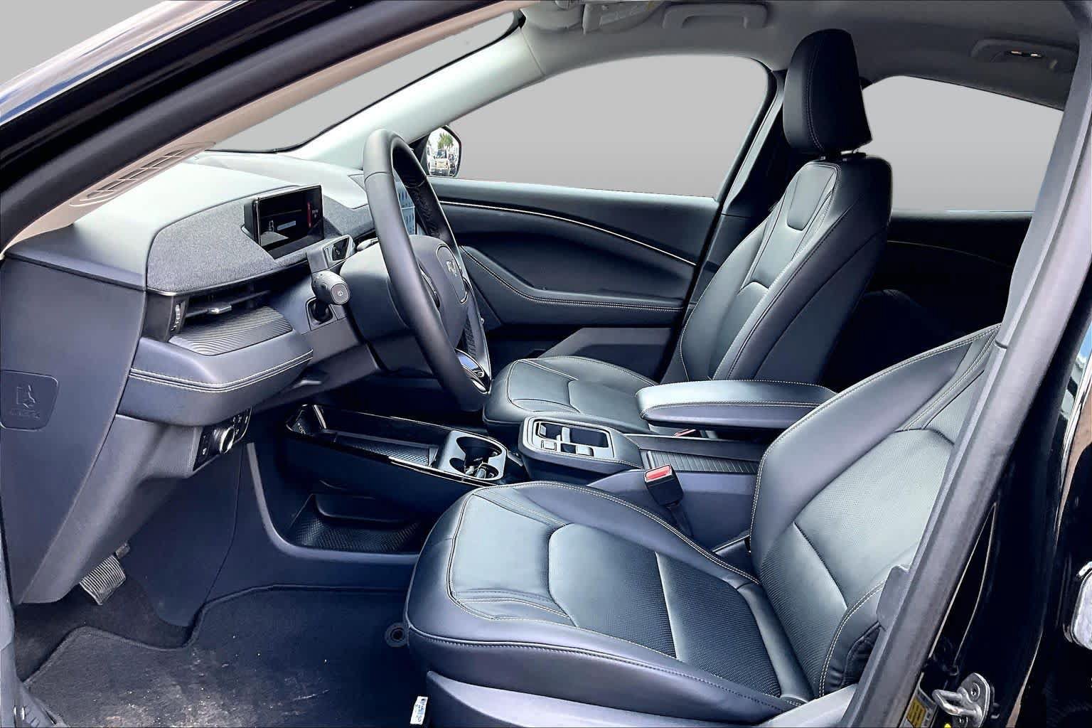 Certified 2025 Ford Mustang Mach-E Premium RWD image 12