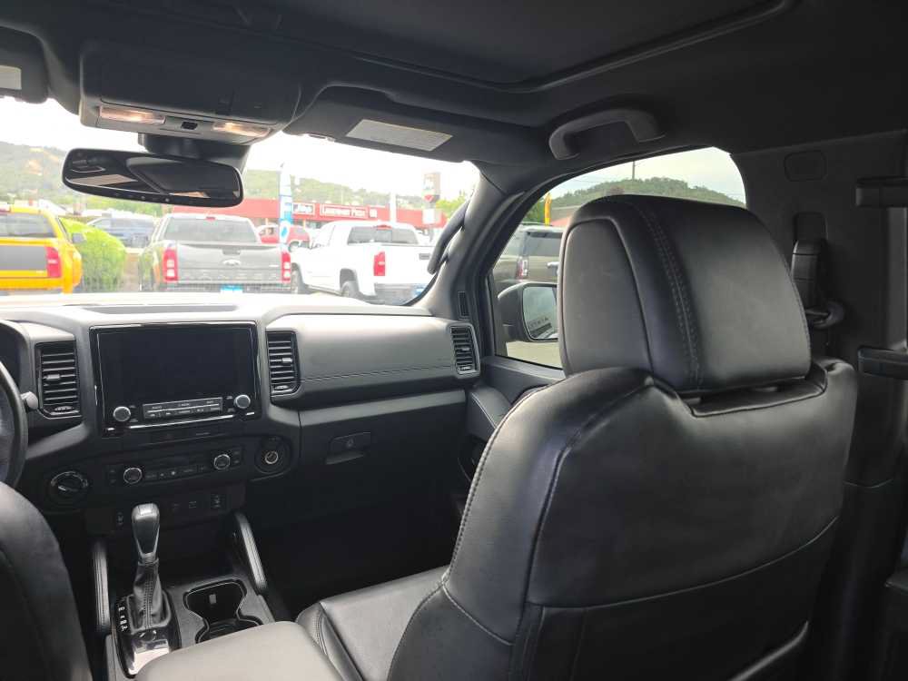 Used 2022 Nissan Frontier PRO-4X w/ Pro-4X Premium Package AWD/4WD image 14