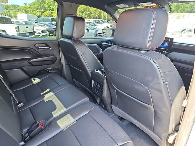 Used 2024 Chevrolet Colorado Z71 w/ Z71 Convenience Package 2 AWD/4WD image 11