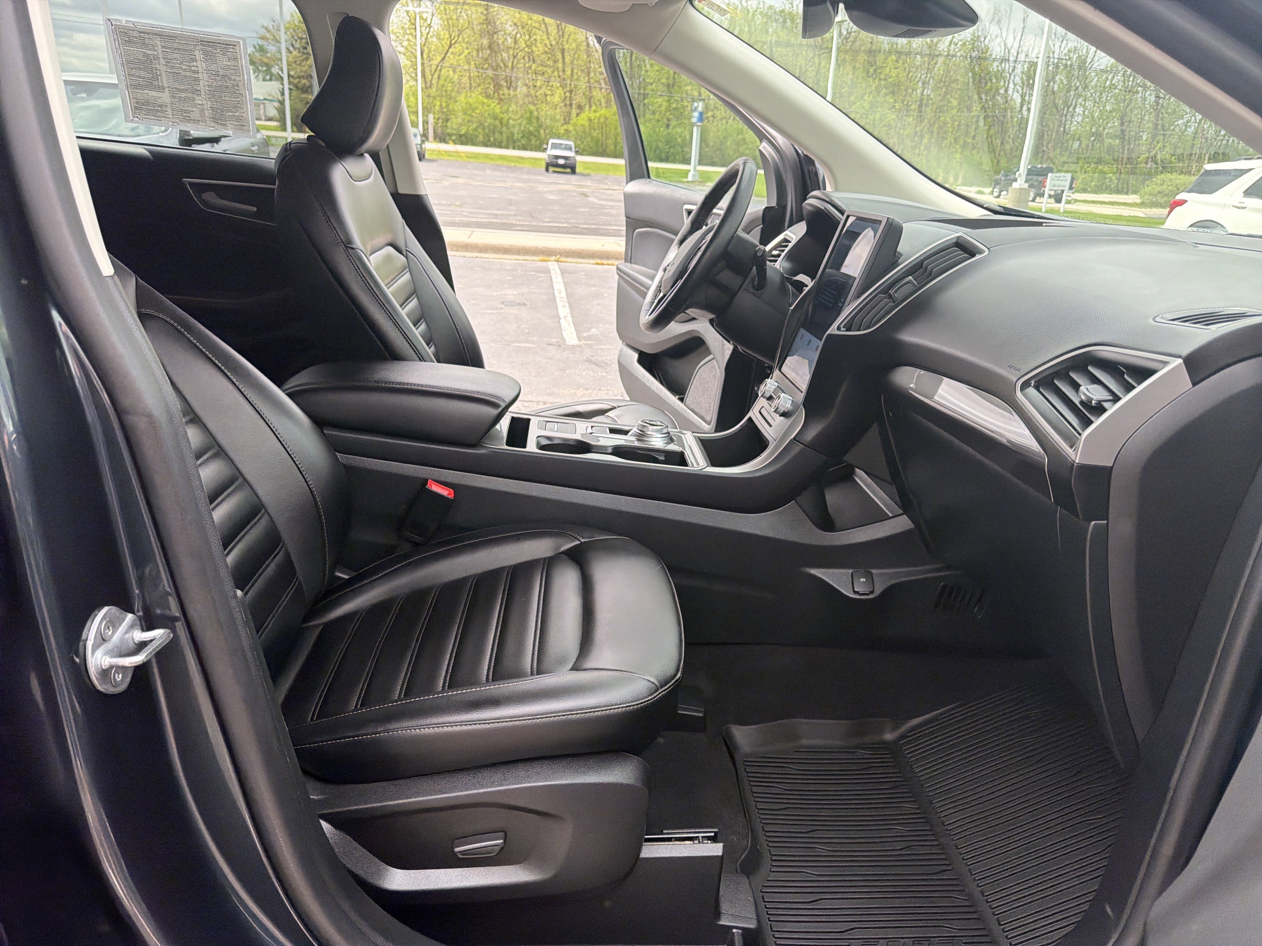 Certified 2024 Ford Edge SEL w/ Convenience Package AWD/4WD image 32
