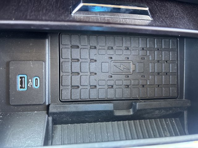 Certified 2024 Ford Expedition Platinum RWD image 30