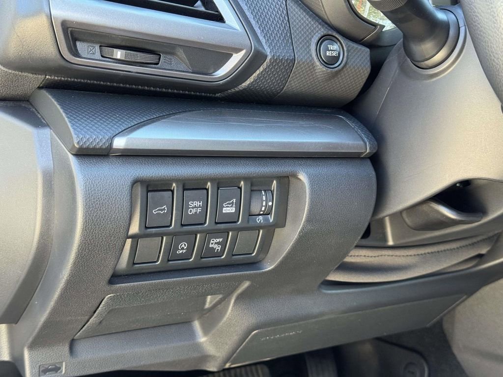 Used 2024 Subaru Forester Premium AWD/4WD image 14