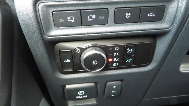 Certified 2023 Ford F150 Raptor image 25